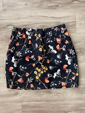 The North Face Black Floral Skort Athletic Built In Shorts Women’s Size Small